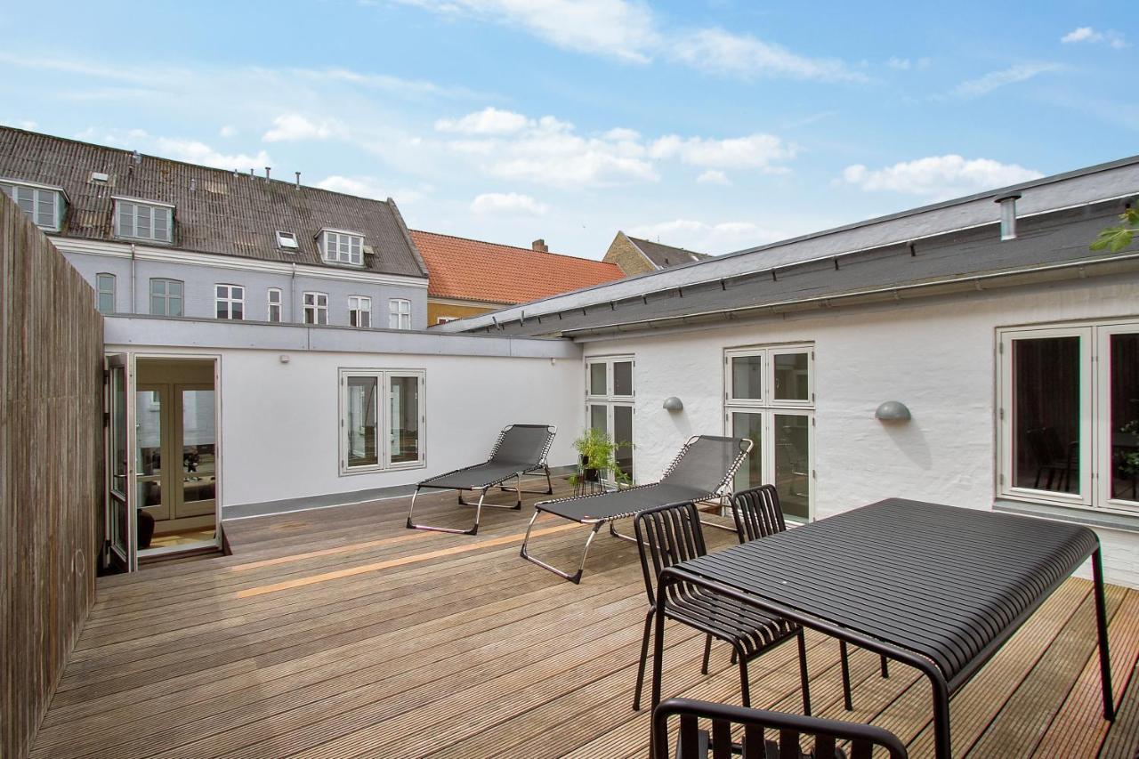 Central 3-Bedroom Apartment With A Big Terrace And Fitness Room Aalborg Exterior photo